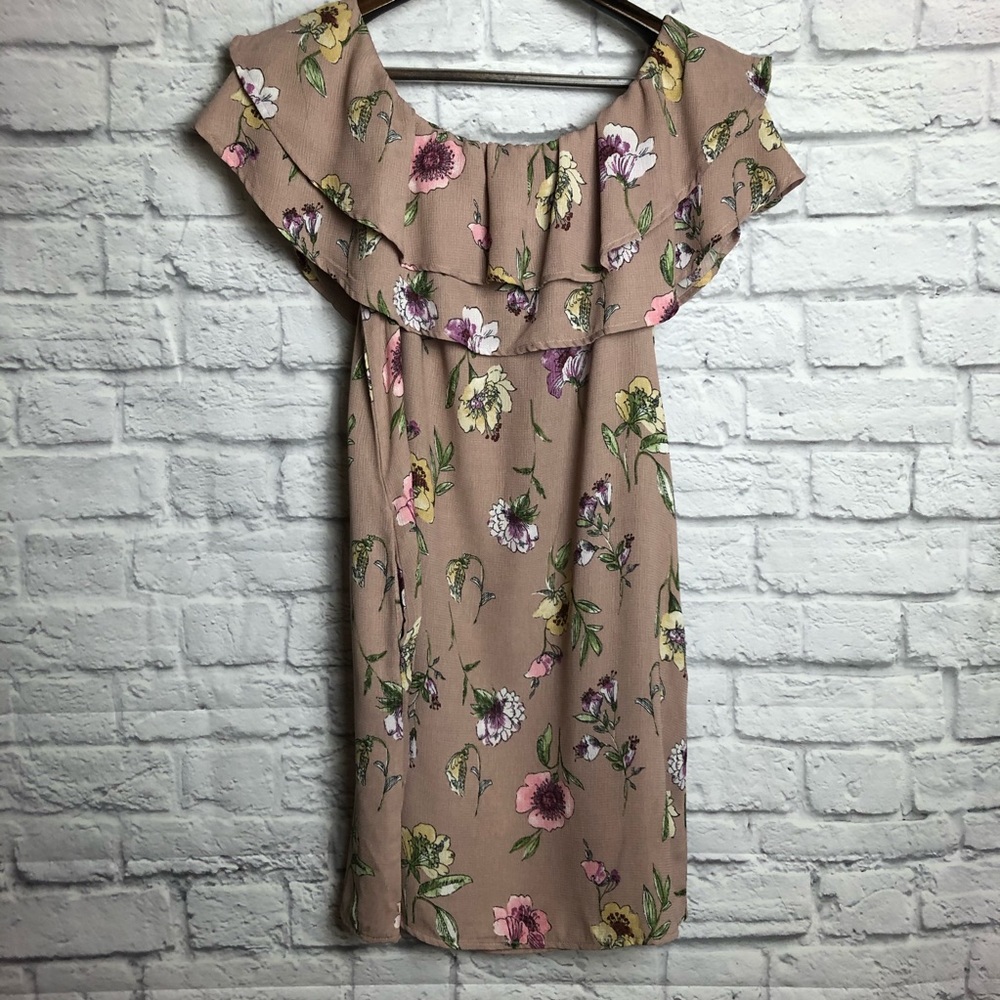 Altar’d state dress - Picture 2 of 7